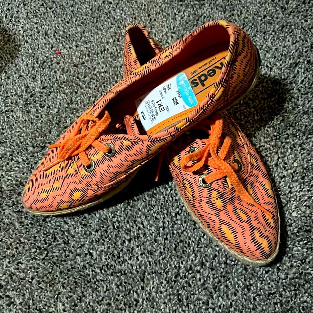 Orange and black Keds pointed flats with laces